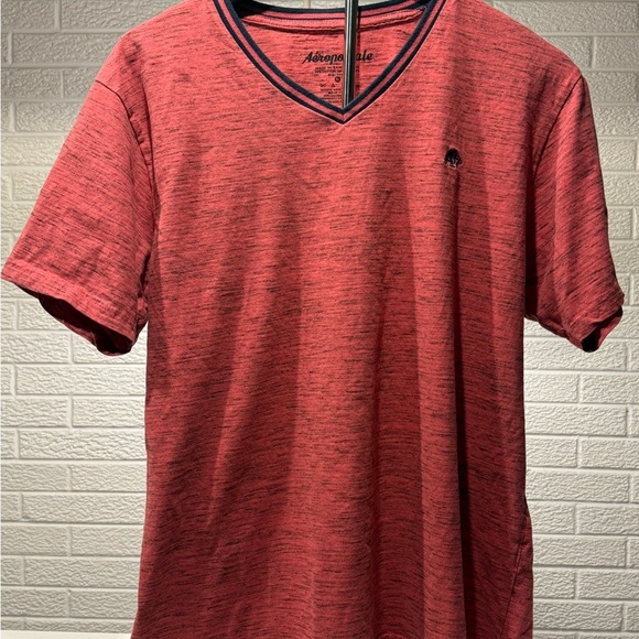 Aeropostale Red Short Sleeve Tee V-Neck - Picture 1 of 3